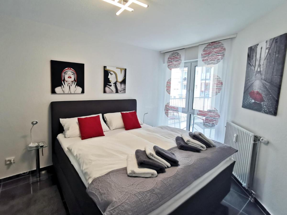 Komfortable 2-Zimmer-Ferienwohnung Am Kurpark Bad Kreuznach Esterno foto